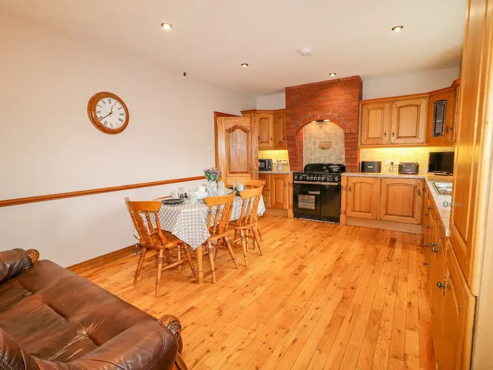 Braeside Farm House