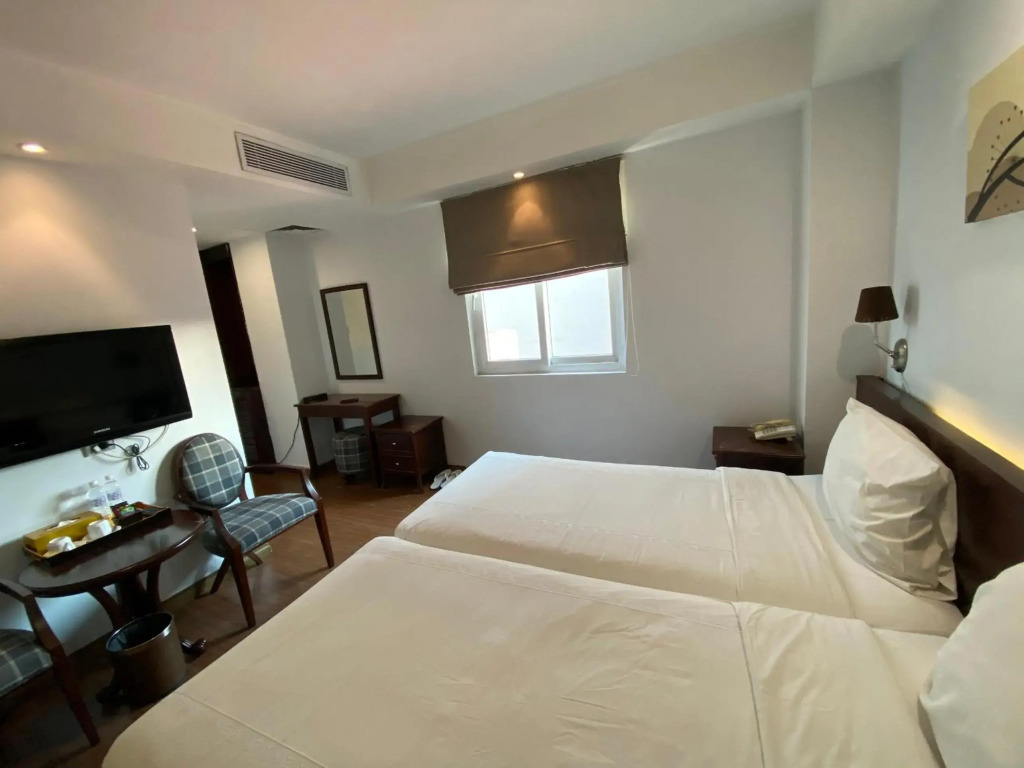 Rising Dragon Grand Hotel
