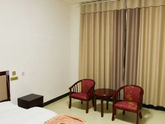 Hongtu Qiufeng Inn