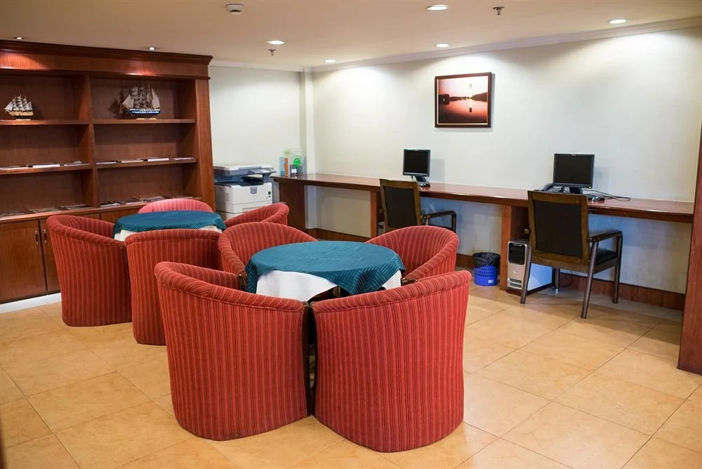 Junius Boutique Hotel