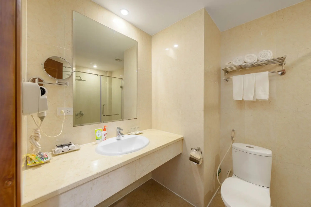 A25 Premium Hotel - 23 Quán Thánh