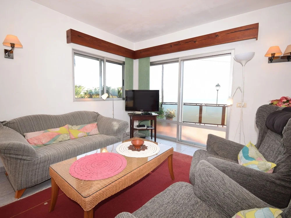 Holiday Home Mesa del Mar near Black Beach