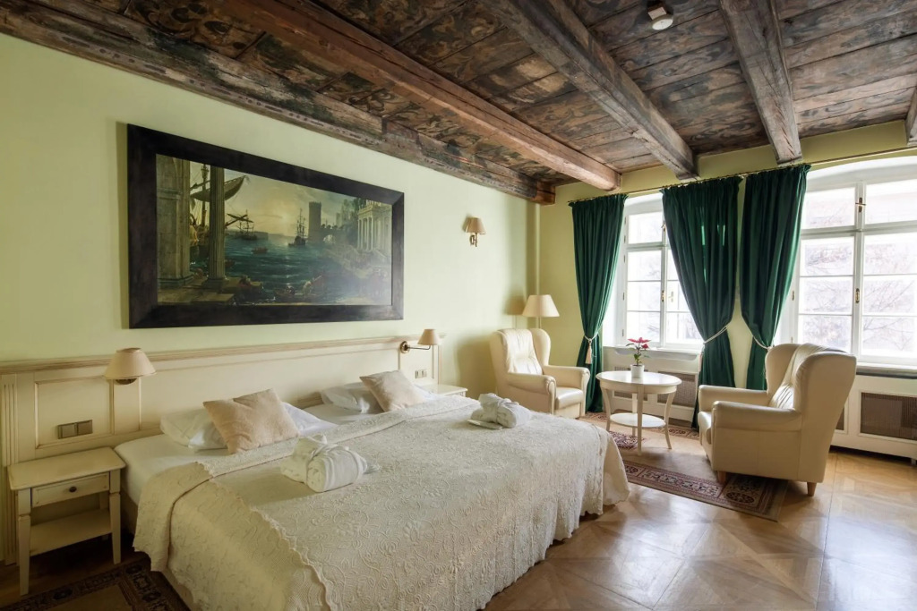 Tyn Yard Residence