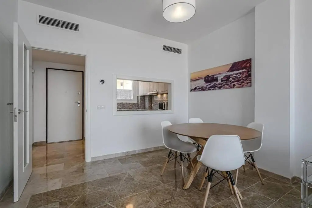 Amazing apartment with sea views PA06