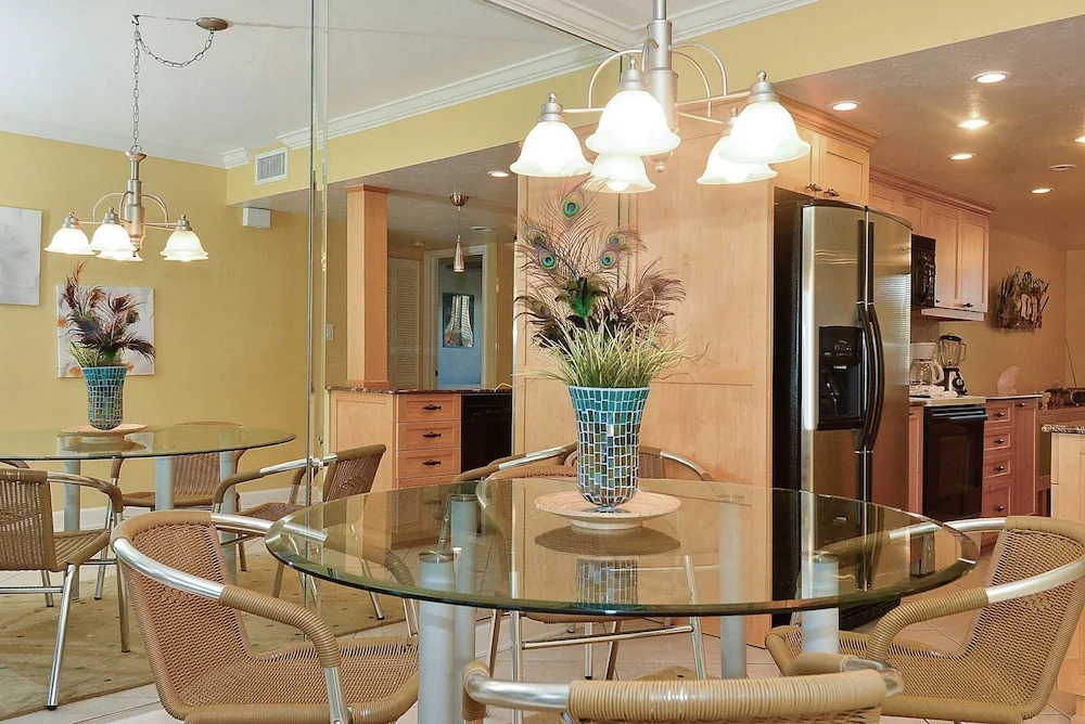 Land's End 202 Building 7 Beachfront Condo / Awesome Views!