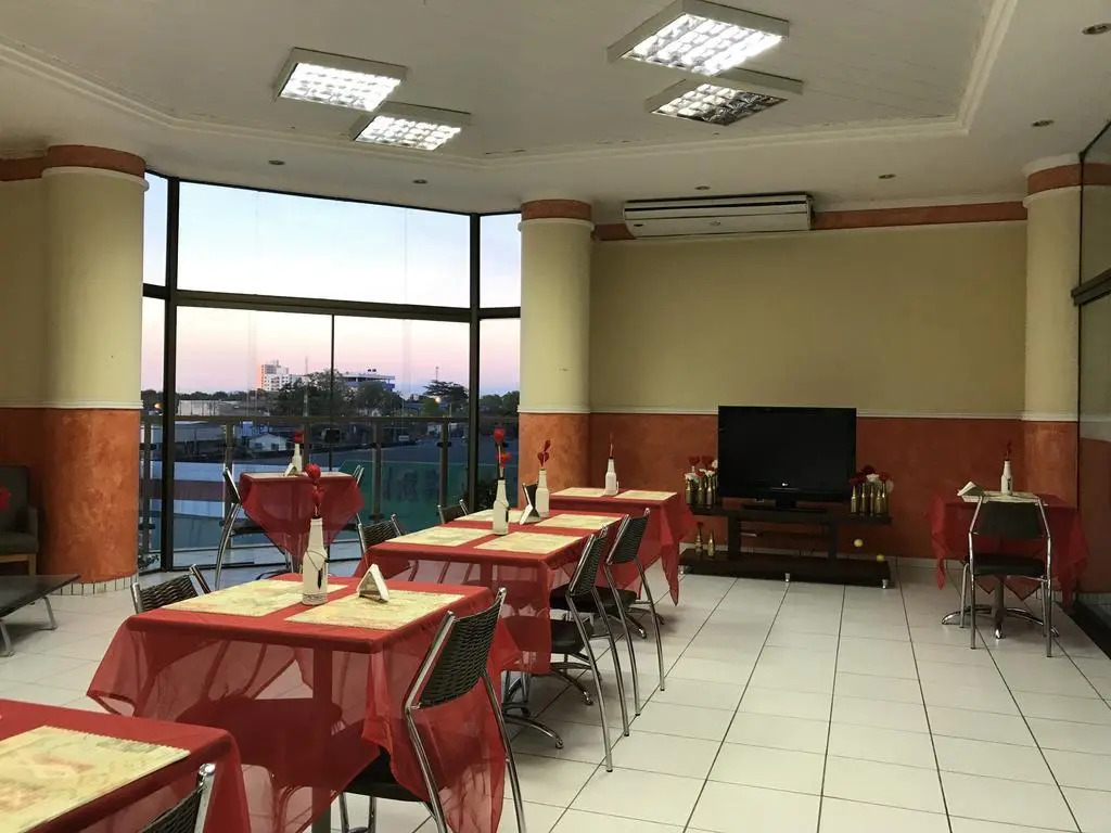 Larison Ji-Paraná by - Easy Hotéis