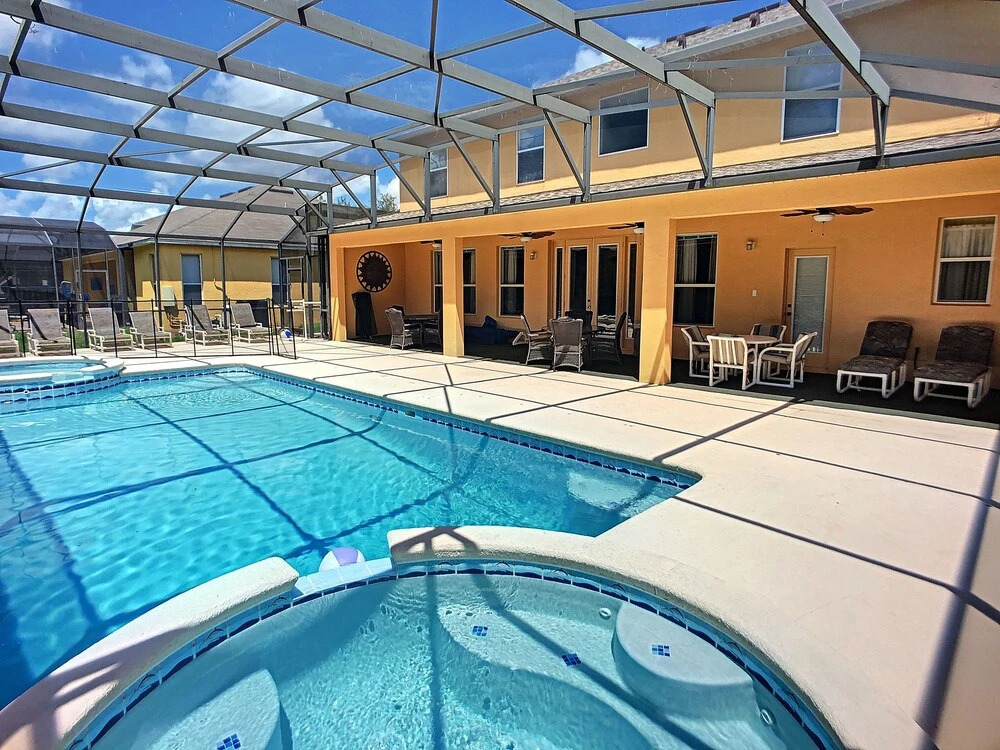 Emerald Island Resort Six-bedroom