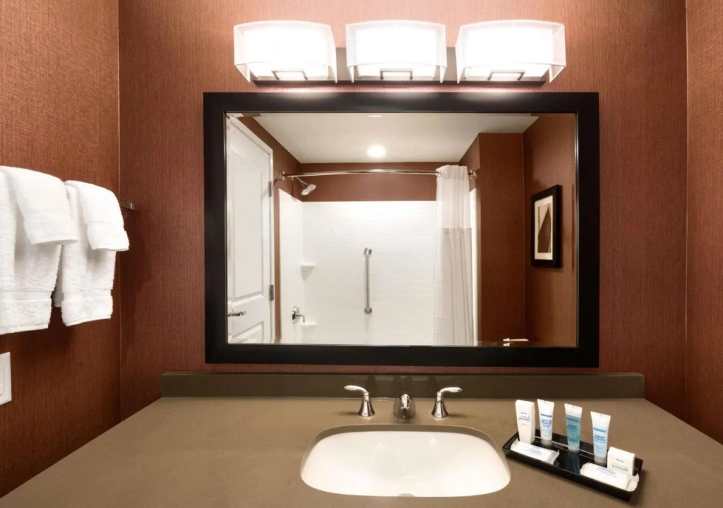 DoubleTree by Hilton Charleston Mount Pleasant