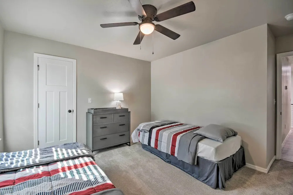 Bright Amarillo Townhome Near Parks & Town!