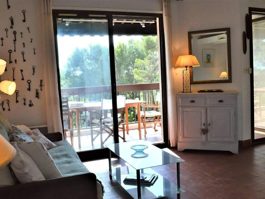 Appartement La Croix-Valmer, 2 pièces, 4 personnes - FR-1-226B-100