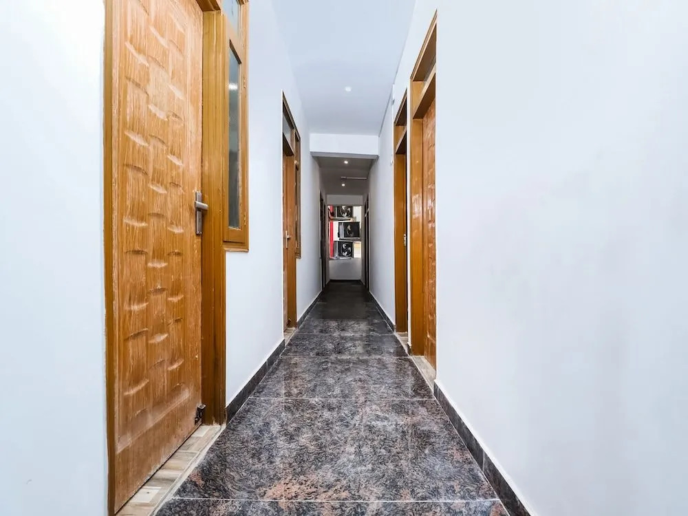 OYO Flagship 16840 Sky Height Residency