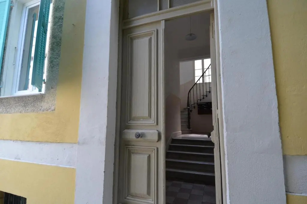 Appartement 4 Personnes Dans Les Hauteurs du Port de Nice