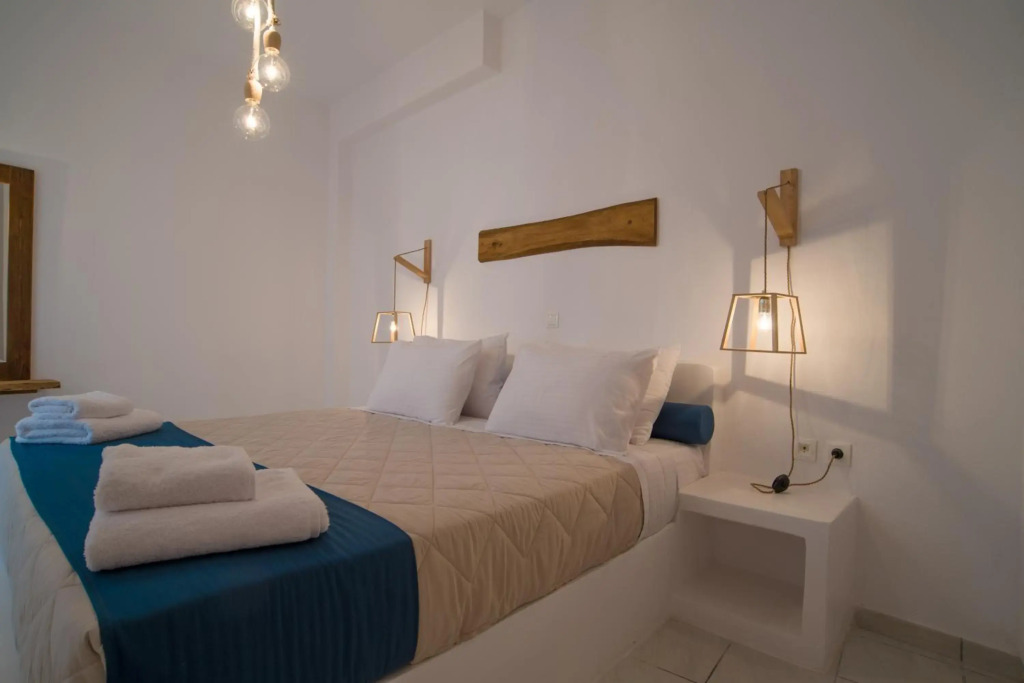 Santorini Crystal Blue Boutique Hotel