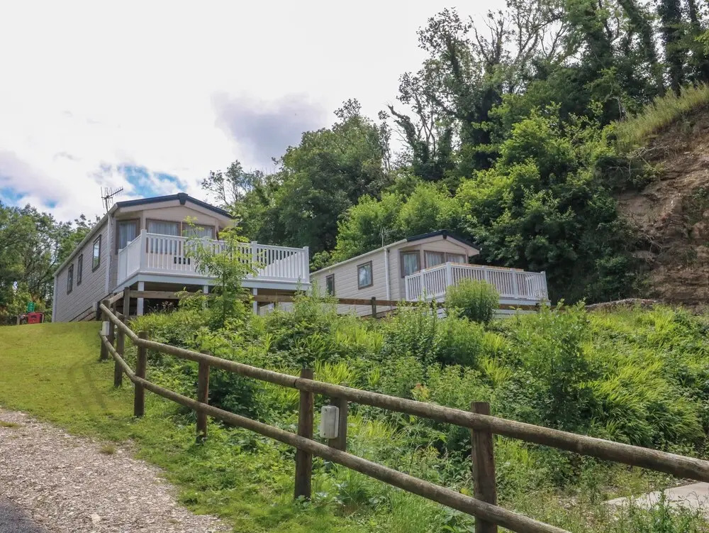 23 Manleigh Park