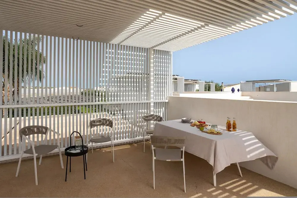 VILLA IL MELOGRANO 4&2, Emma Villas