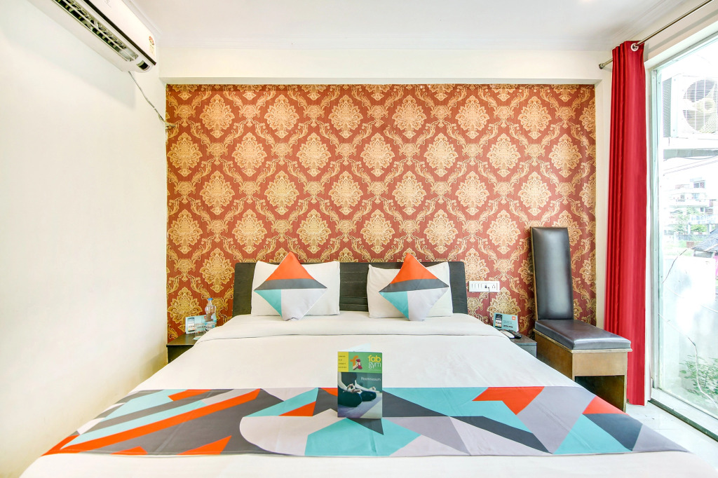 FabExpress Alacia Inn