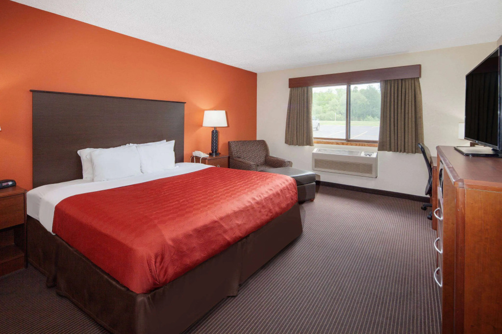 AmericInn by Wyndham Ashland