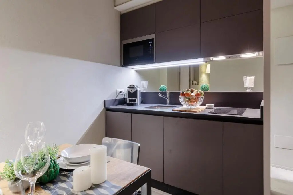 Casa Reds, THE SMART LUCCA APARTMENT SUITE inside the Walls