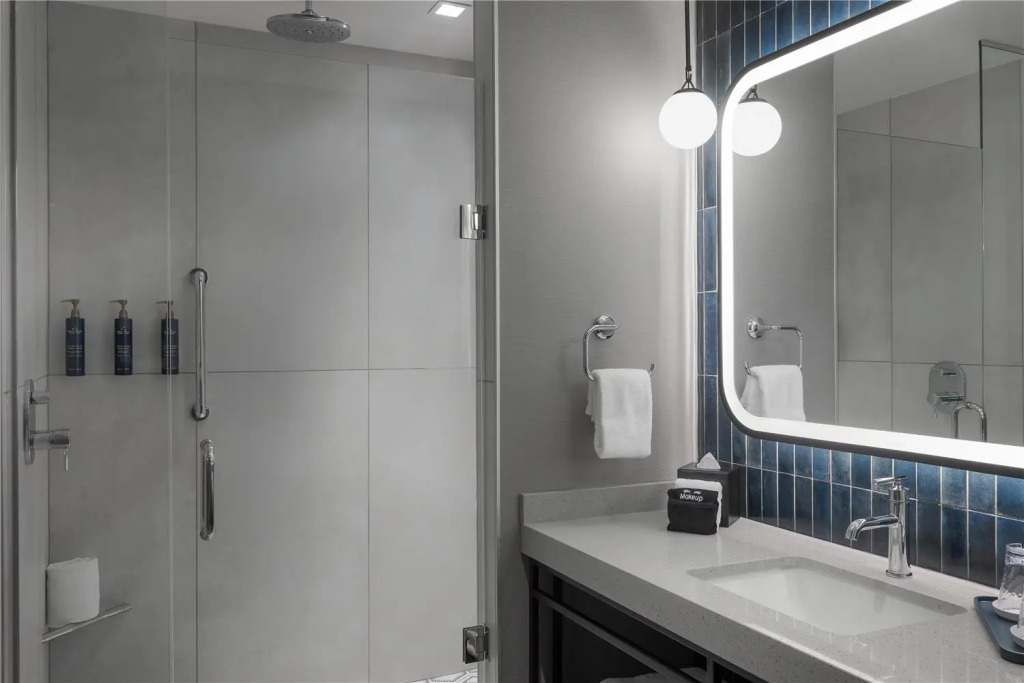 Hotel Avail Rogers, Tapestry Collection By Hilton