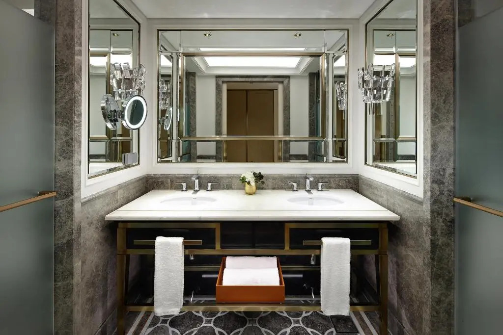 Lotte Hotel Seoul Executive Tower