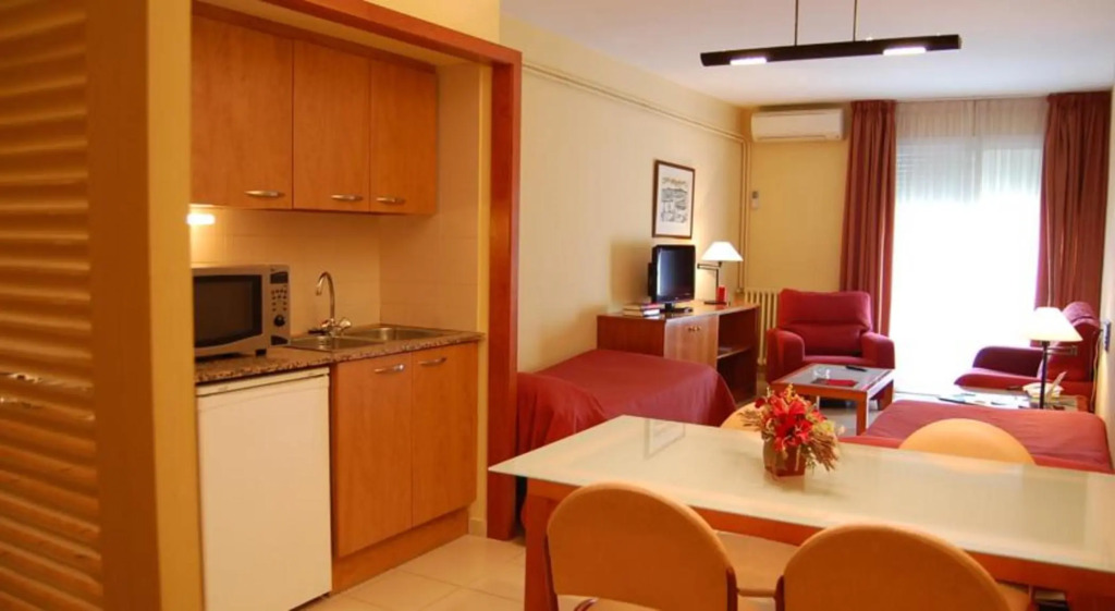 Aparthotel Bertrán