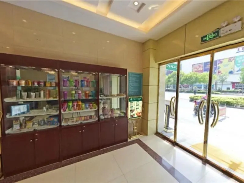 GreenTree Alliance Jiangsu Yangzhou Hanjiang Middle Road Libao Square Hotel