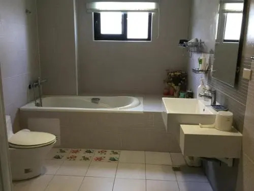282 Hall B&B
