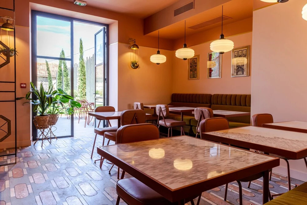 Le petit hotel