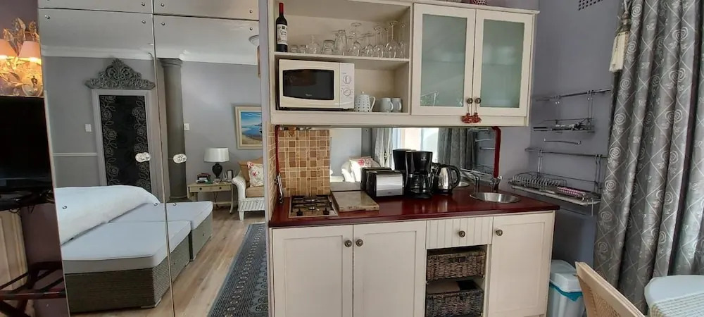 Platinum Suite With Private Terrace! For 2 Guests - Roosboom Luxury Apartment