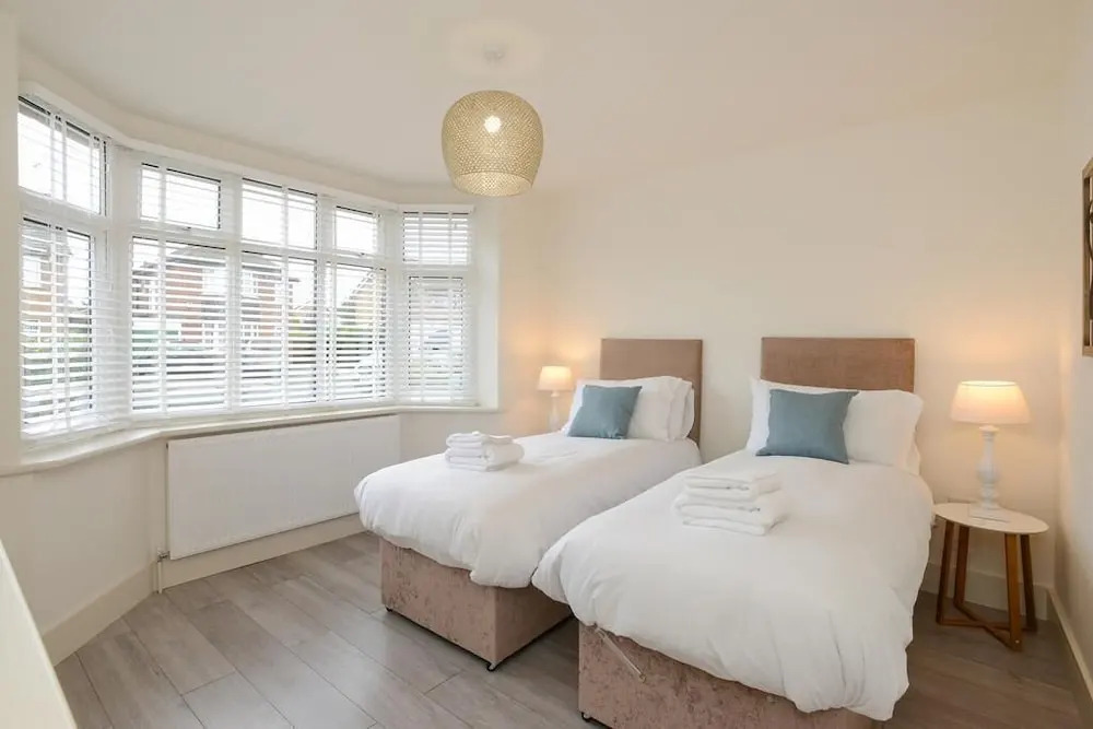 Wollaton House - Fabulous 5 bed house Nottingham