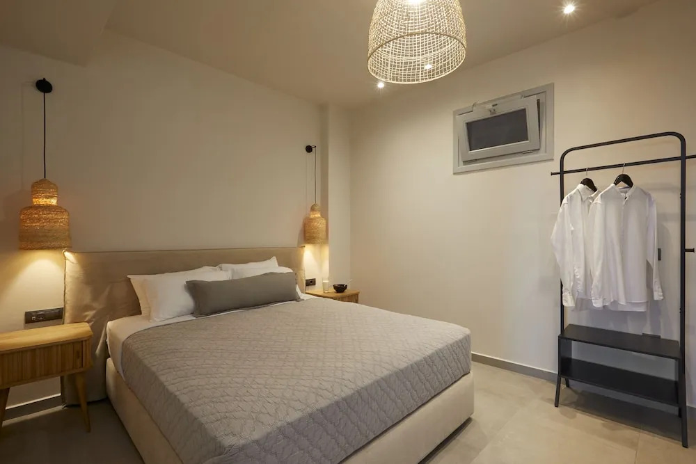 Mayu Suites