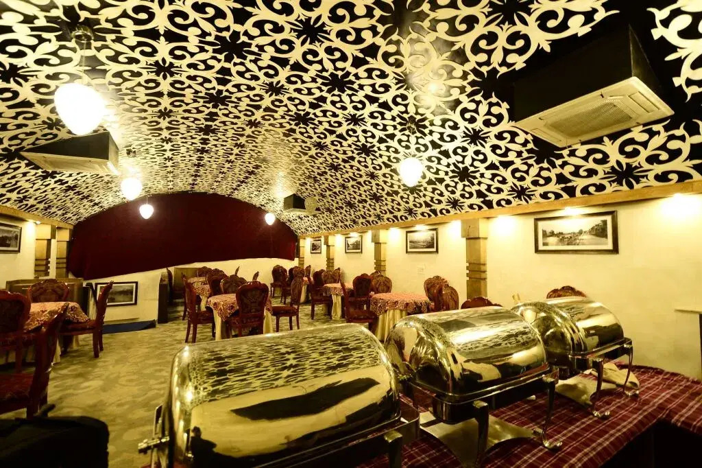 Hotel Aksa Srinagar