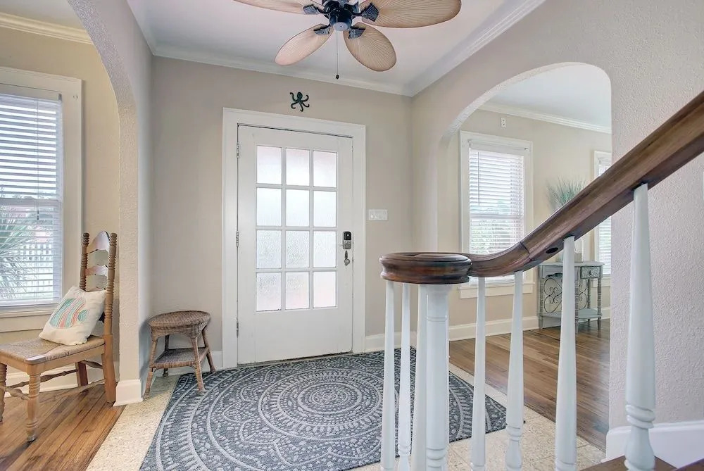 Asher House 4 Bedroom Home by Redawning