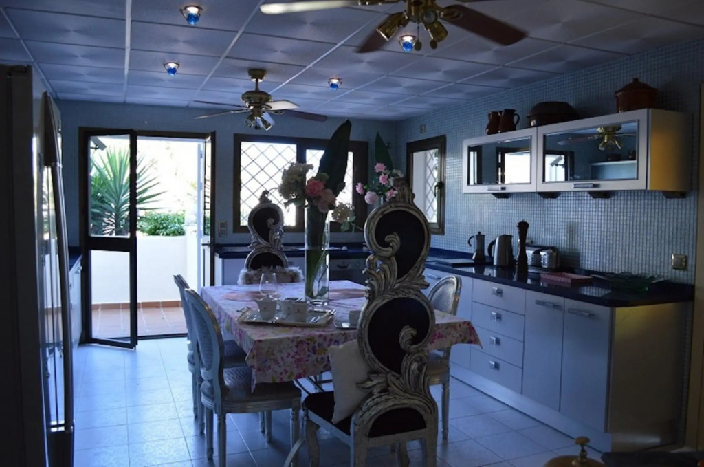 19567 - Unique Luxurious And Palacial Villa