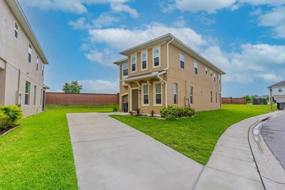 September Special!! Family-friendly Pool Home, Brand New Pool & Spa, Free Wifi, Bbq Grill, Gated!! 6 Bedroom Home, Davenport