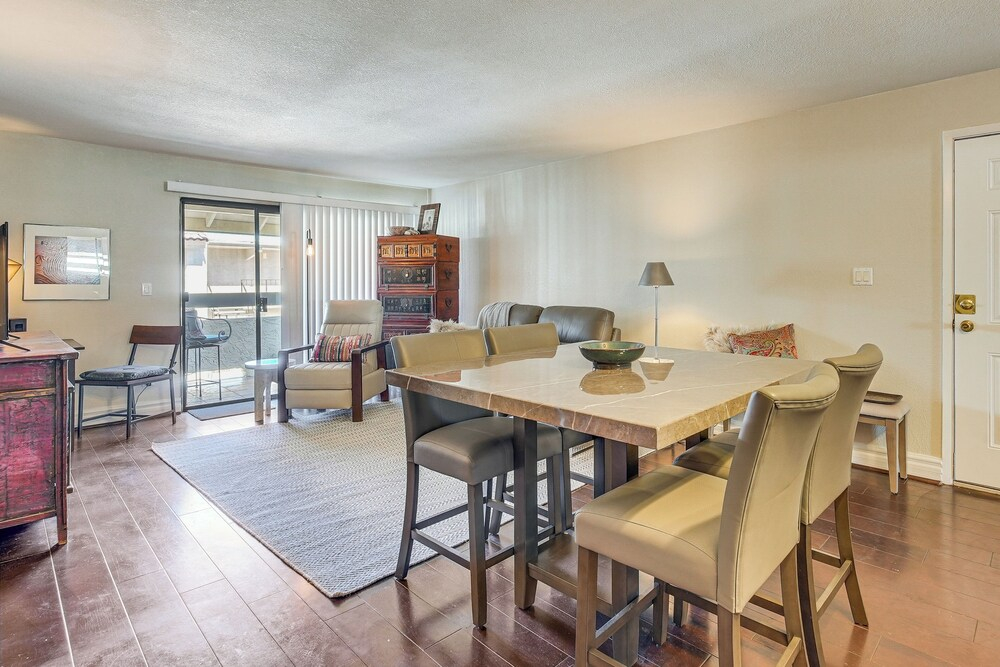 3 Mi to Camelback Mtn! Snowbird Escape w/ Pool