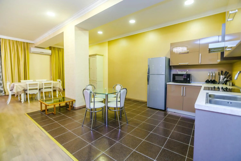 DELUX Apartment in Nizami street