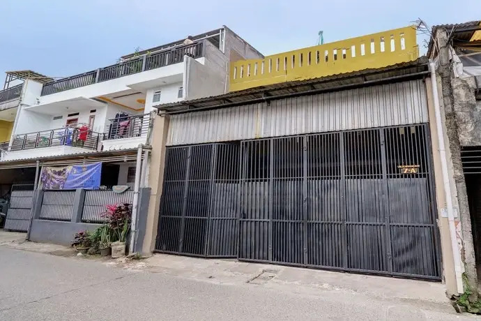 OYO 92871 Ciparay Residence