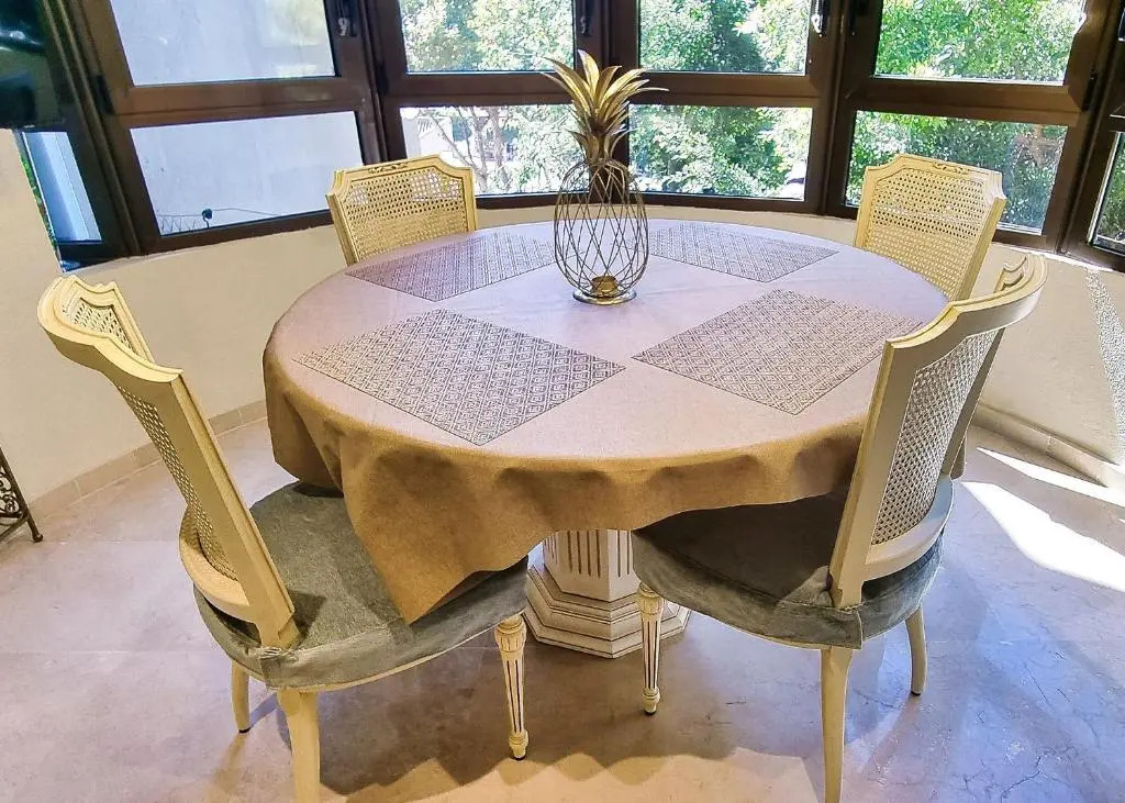 Spacious Renovated 1-Bedroom Apartment in Marbella Center with Parking