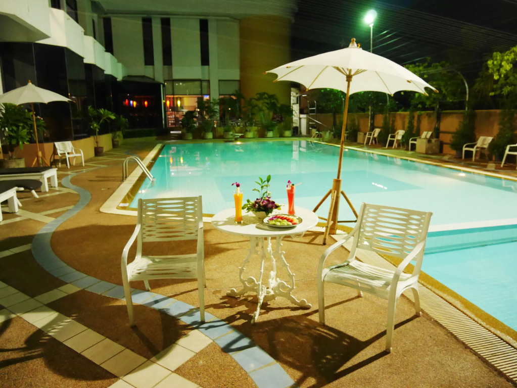 Seeharaj Hotel