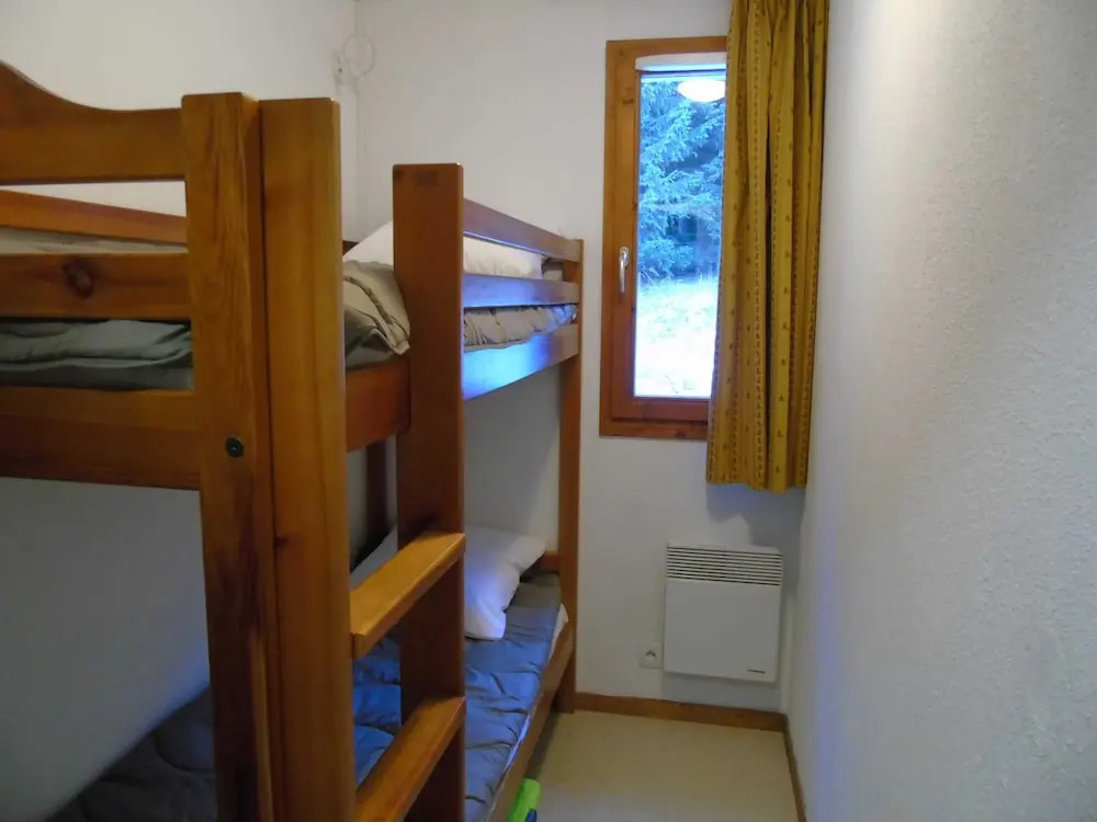 Lou Services Apartment J21 LSI 001