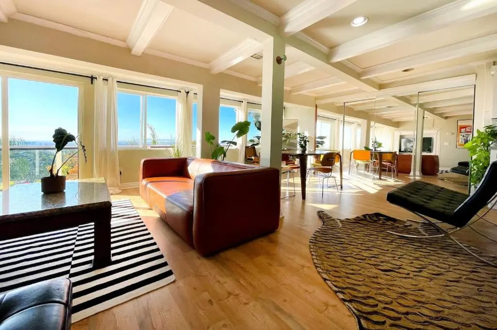Hollywood Hills 1940s Mansion