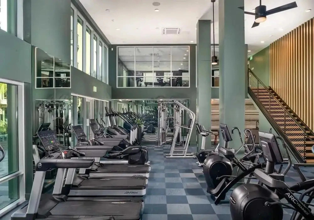 Chic Disneyland Retreat Pool Gym Fast Wifi