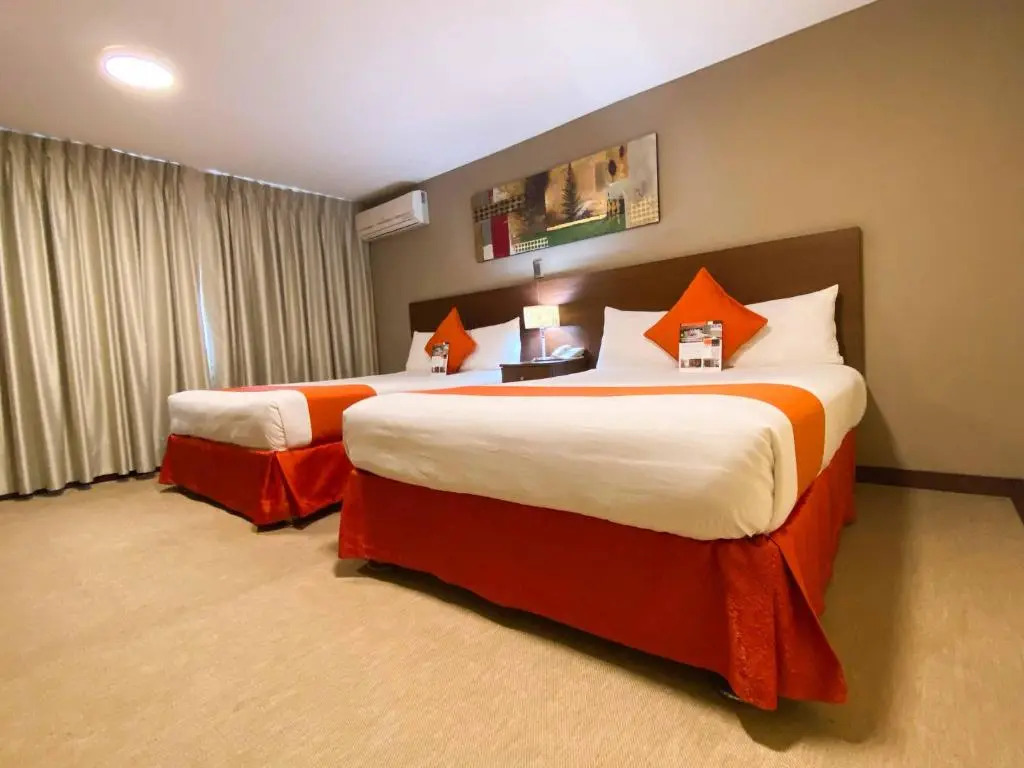 Sm Hotel And Business