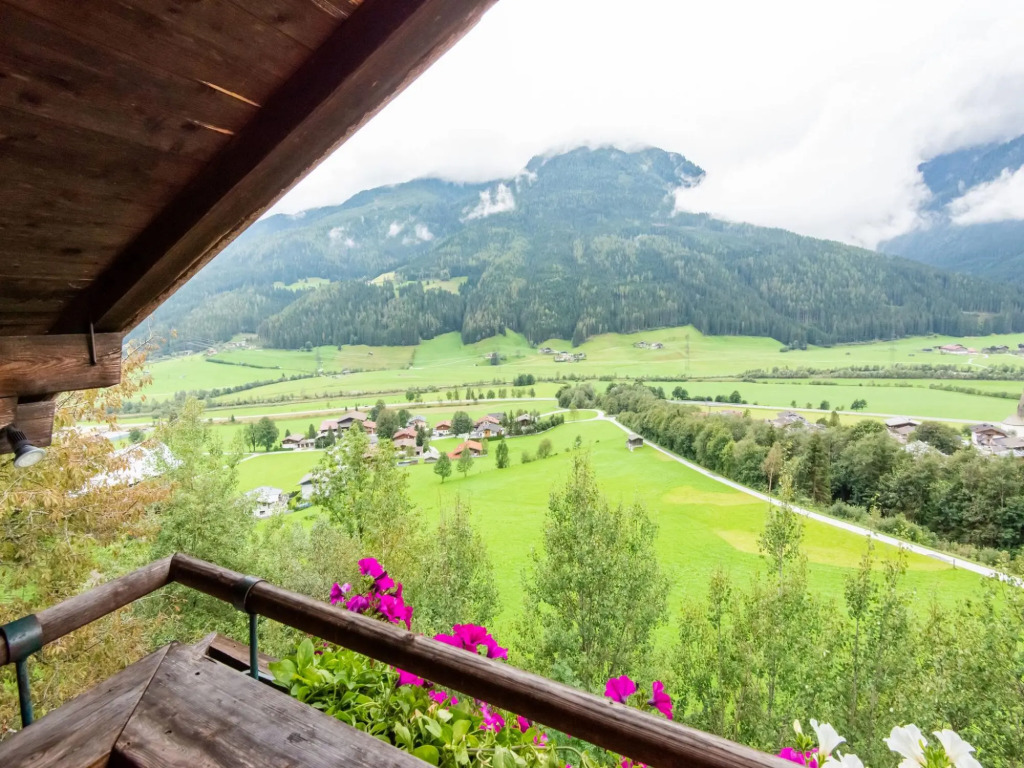 Welcoming apartment in Bramberg with balcony