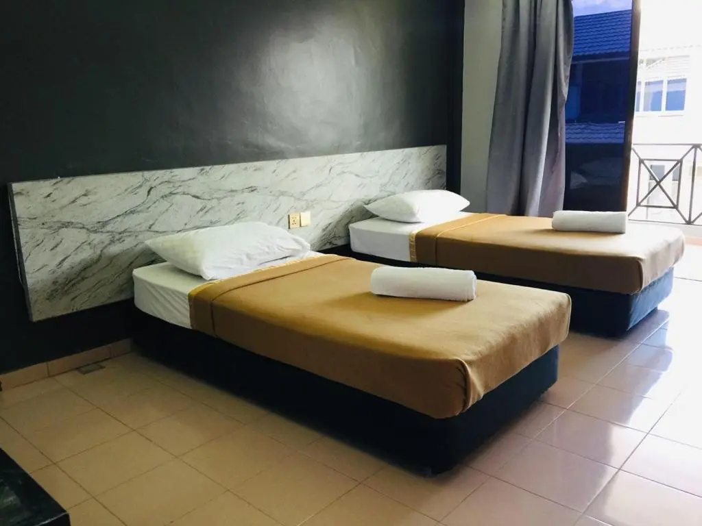 DLAYARAN HOTEL & CAFE