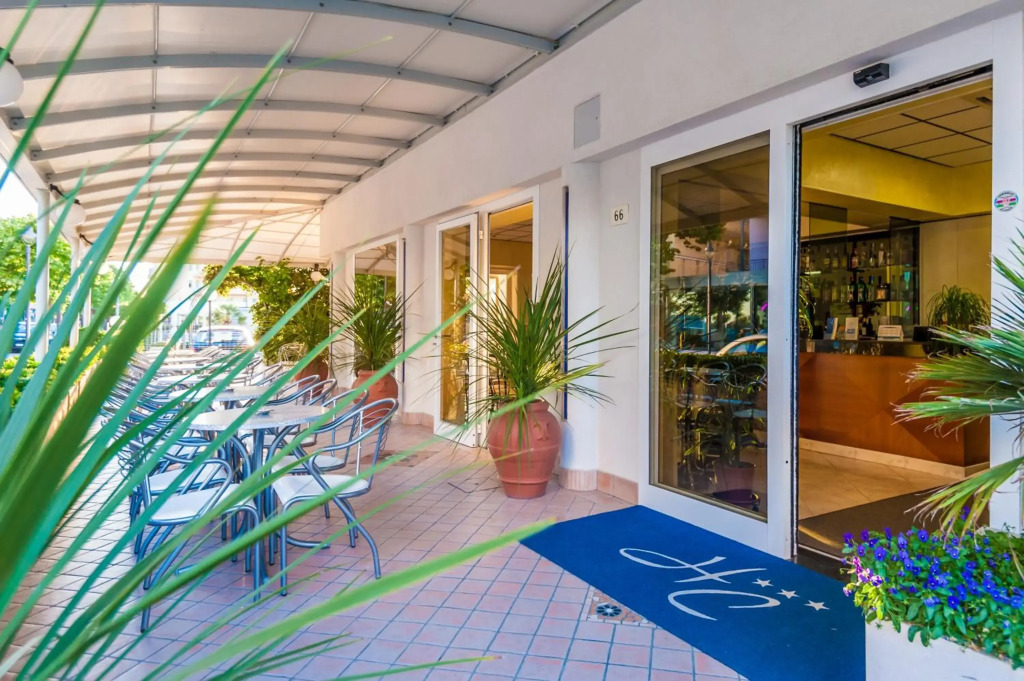Hotel Corinna