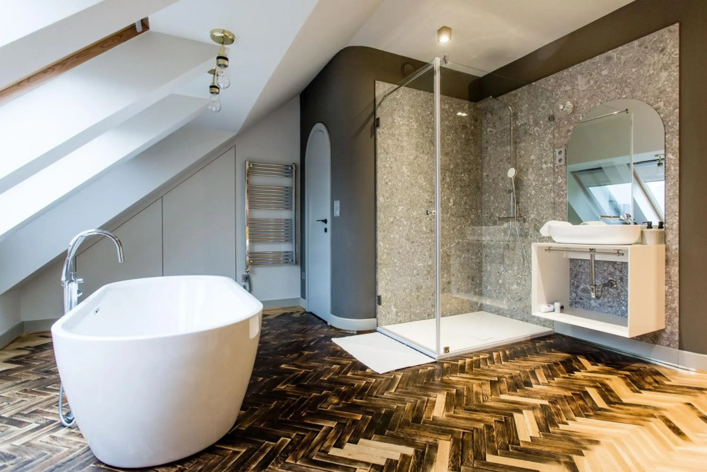 K52 luxury 4BDRM 4BTHRM apartment