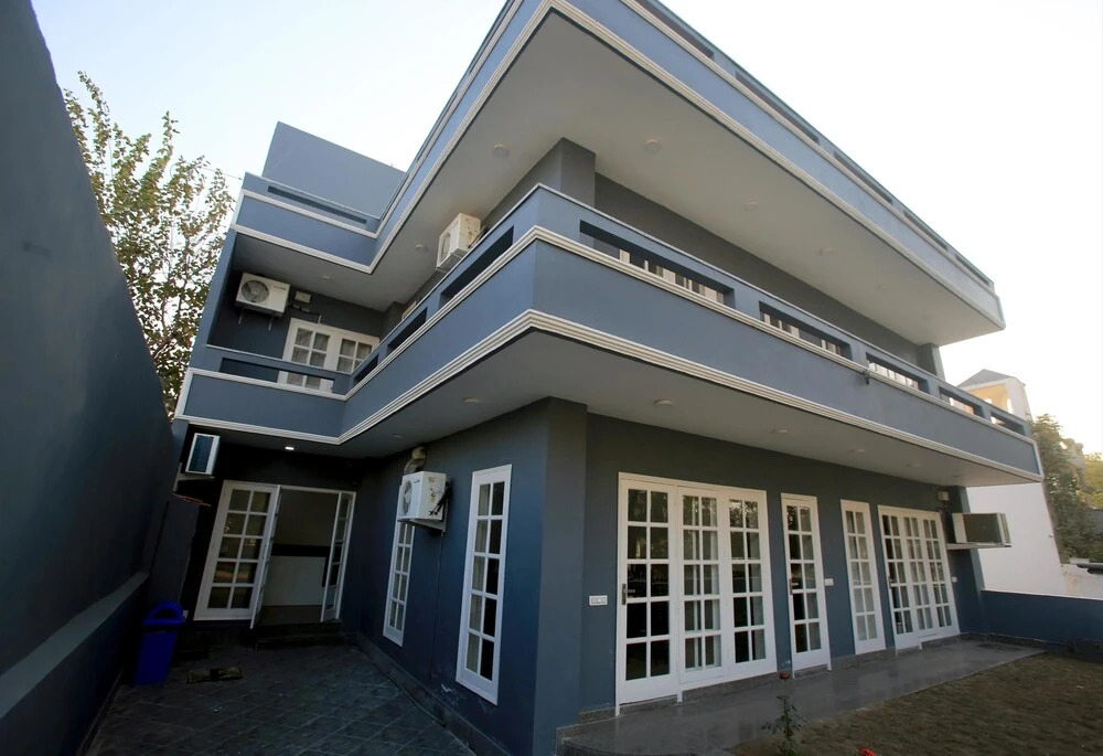 Mint Golf Course Suites