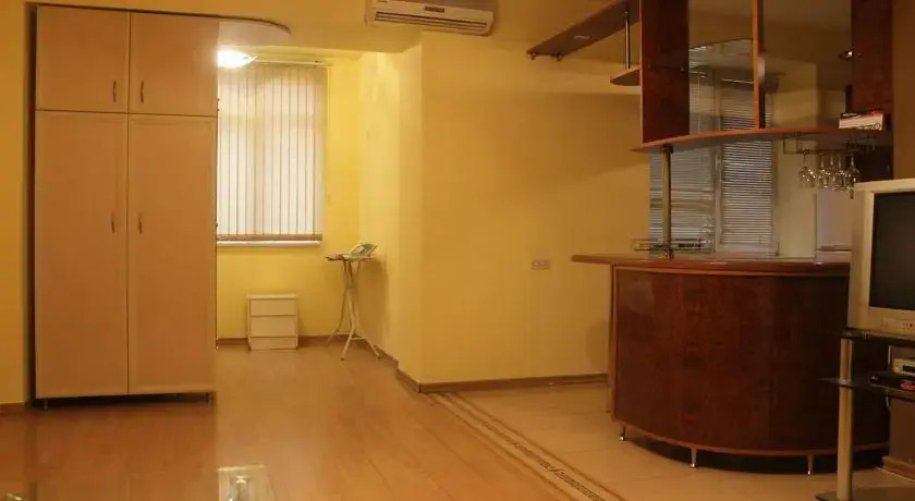 Apt On Tumanyan-Abovyan
